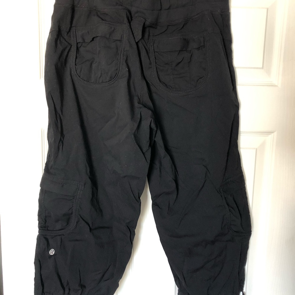 Lululemon black cargo cropped pants
